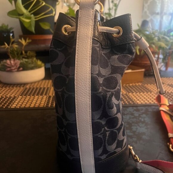 FIRM PRICE/Coach Dempsey Bucket Bag in Signature Denim/FREE SHIP - Picture 8 of 16